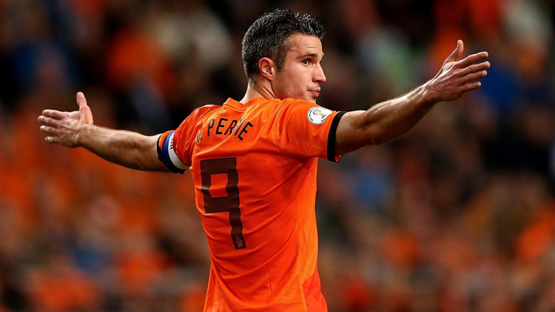 国家队在赛后对年轻球员的表现给予积极评价,足球青少年国家队队员