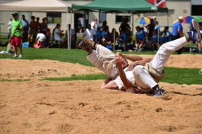 乐鱼电竞-奇迹再次上演！逆转战役燃爆赛场！，奇迹转身在哪里转